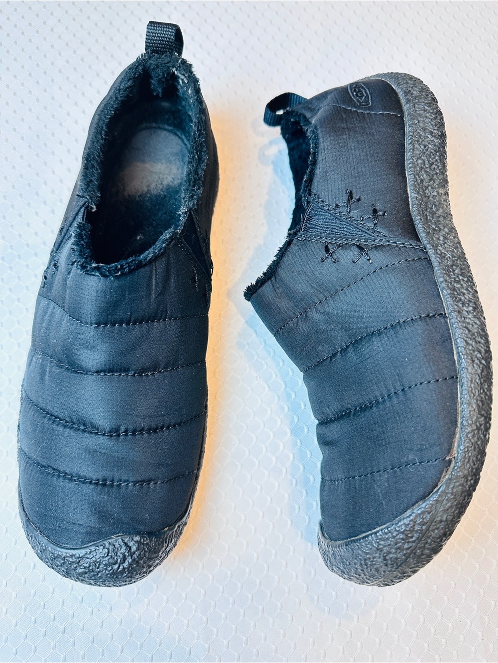 Keen  Howser Outdoor slippers quilted nylon
Heavy Soles 10